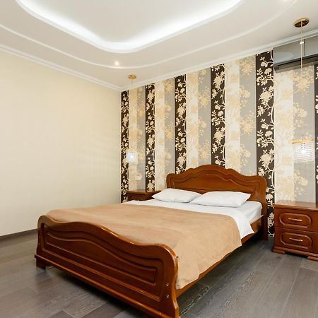 3Bd-2Bth Apartment In Tbilisi City Center Luaran gambar